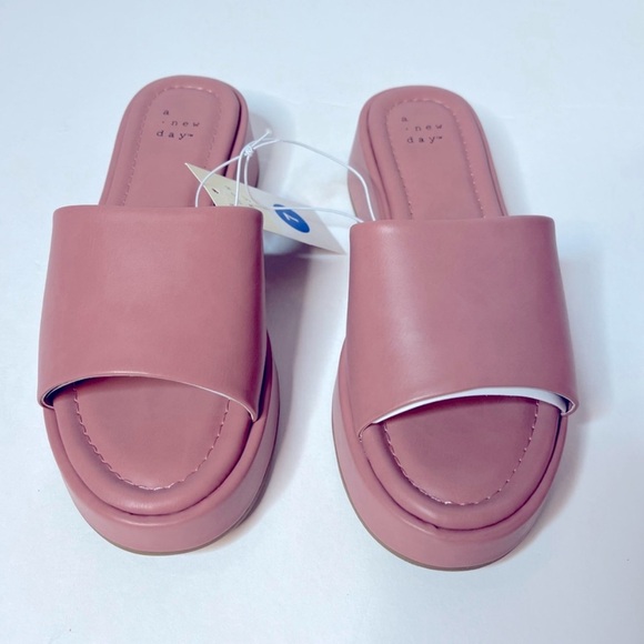A New Day Women’s Pink Carlita Wedge Slip On Platform Slide Sandals NEW! - Picture 3 of 7